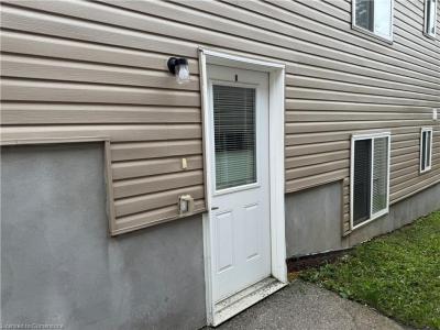 401 GREENFIELD AVENUE, Kitchener, オンタリオ N2C 1E6, カナダ