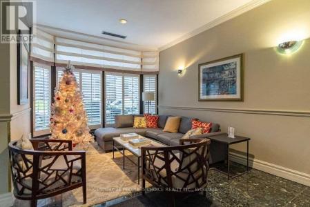 256 JARVIS STREET, Toronto (church-yonge Corridor), أونتاريو M5B 2J4, كندا