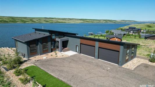 12 SUNSET BOULEVARD, North Grove, Saskatchewan S0G 0P0, Canada