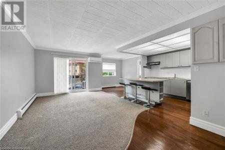 20 JOHN STREET, Grimsby, Ontario L3M 1X5, Canada