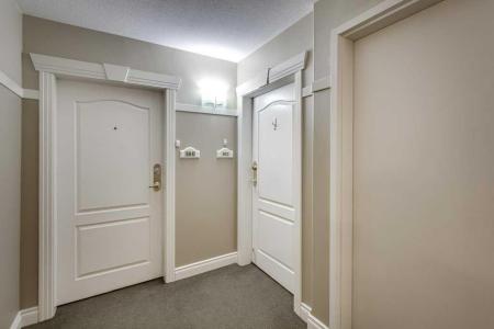 5211 39 STREET, Red Deer, Alberta T4N 0Z8, Kanada