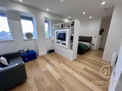 Flat 32, 8, Douglas Road, HOUNSLOW, Reino Unido