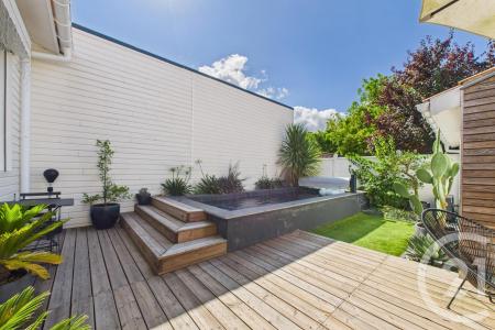 Le Bouscat, Aquitania 33110, Francia