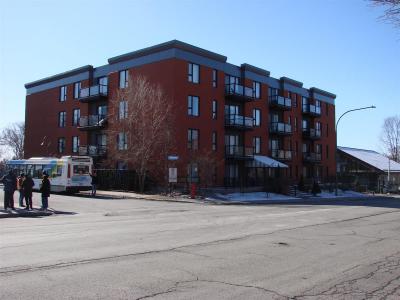 7470 Rue Sherbrooke O., Montréal (Côte-des-Neiges/Notre-Dame-de-Grâce), Quebec H4B 1S5, Canada