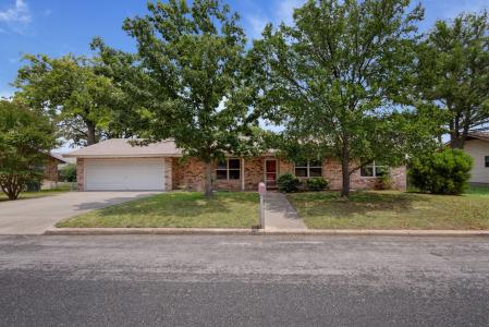 607 S Columbus, Fredericksburg, Texas 78624, Estados Unidos
