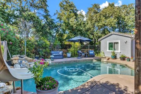755 Linwood St, Vacaville, California 95688, USA