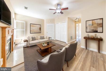 2977 Huntington Grove Square, Alexandria, Virgínia 22306, Estados Unidos