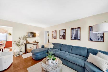 15757 17th Avenue #6125, Whitestone, NY 11357, USA
