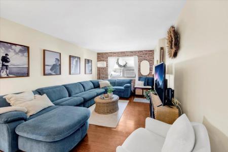 15757 17th Avenue #6125, Whitestone, New York 11357, États-Unis