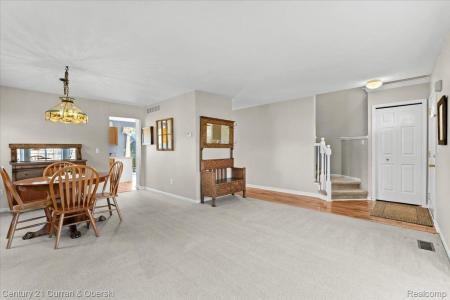 9009 N Pheasant Ridge Lane, York Twp, ミシガン 48176, アメリカ合衆国
