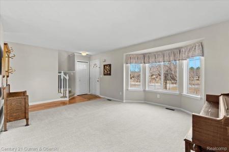 9009 N Pheasant Ridge Lane, York Twp, ミシガン 48176, アメリカ合衆国