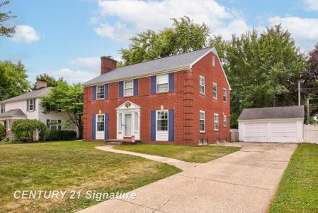 2411 Adams, Saginaw, Michigan 48602, Estados Unidos
