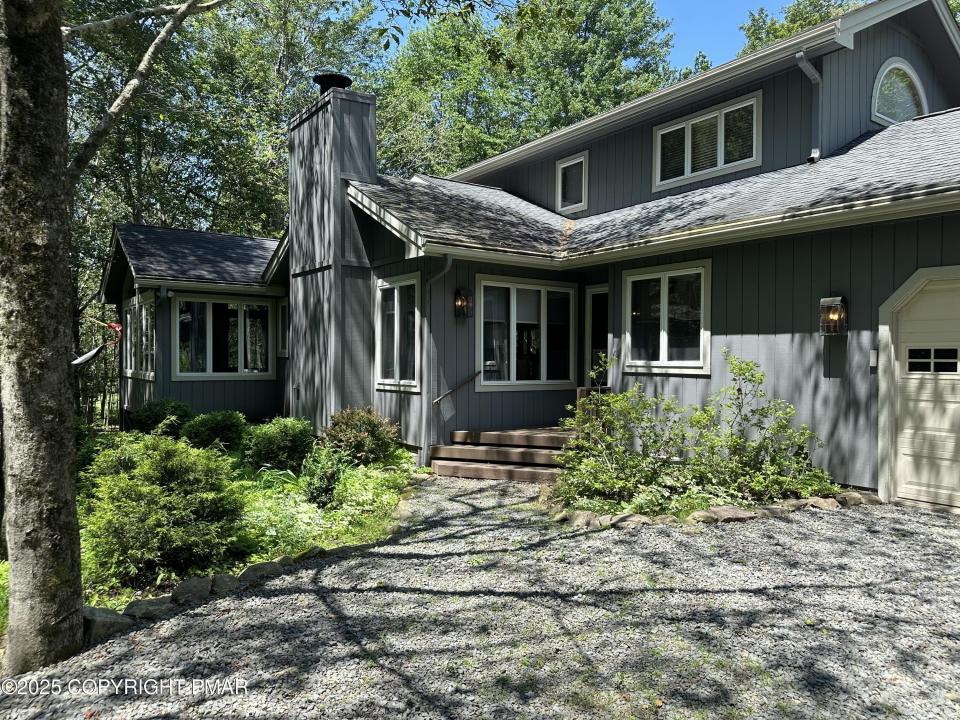 116 Little Fawn Crescent, Pocono Pines, Pennsylvania 18350, Estados Unidos