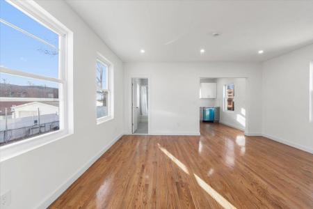 831 Swinton Avenue, Bronx, 紐約州 10465, 美國