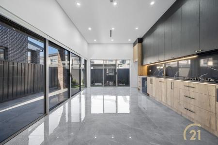 16 Margaret Street, Fairfield, NSW 2165, Australia