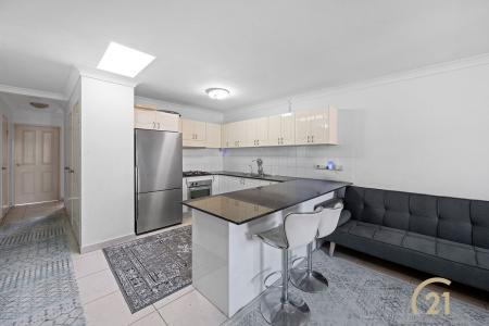 8/5 William Street, Fairfield, NSW 2165, Úc