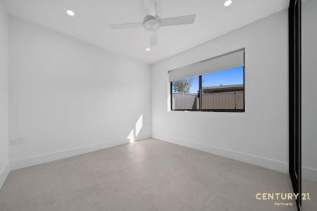 44A Allambie Road, Edensor Park, NSW 2176, 澳洲
