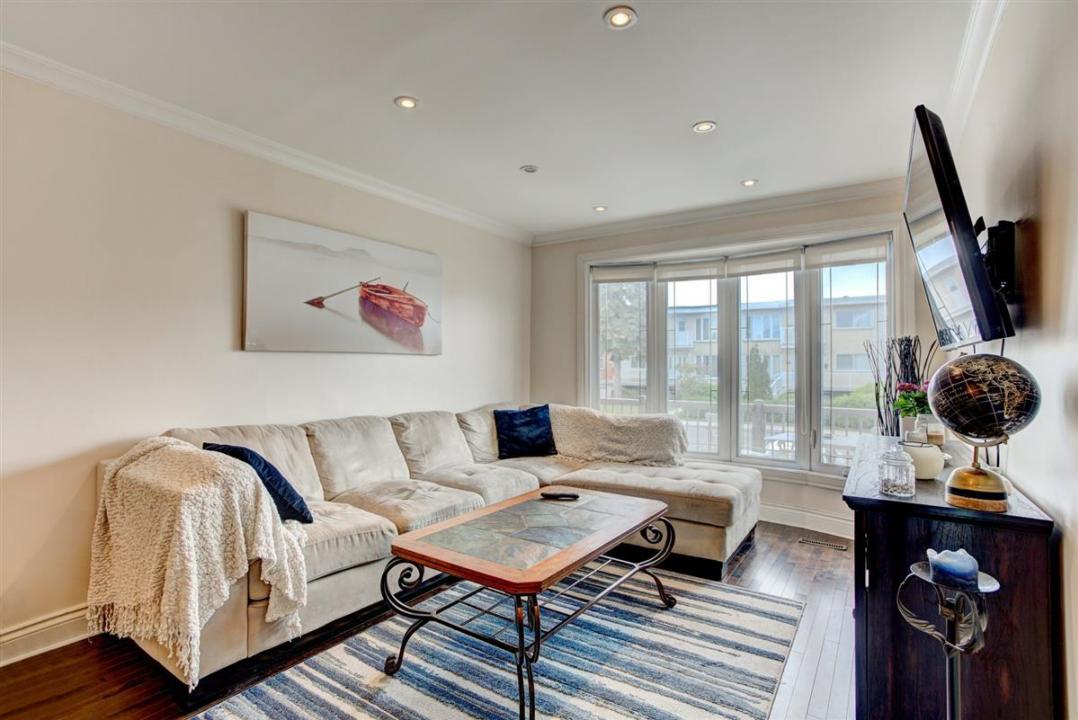 1277  Rue Ethier, Laval (Chomedey), Quebec H7W 3X3, Canada