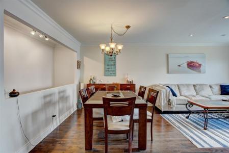 1277  Rue Ethier, Laval (Chomedey), Quebec H7W 3X3, Canada