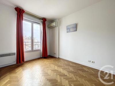 Puteaux, Île-de-France 92800, France
