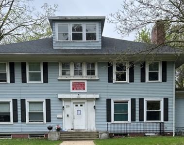 230 Augusta Avenue, Dekalb, Illinois 60115, USA