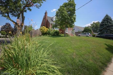 1718 Summit Ter, Linden City, New Jersey 07036-3837, Stati Uniti