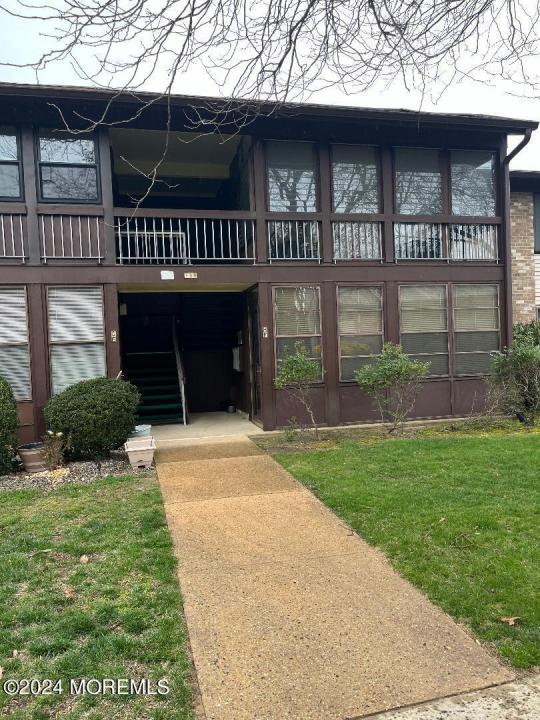 118 Amberly Drive #F, Manalapan, New Jersey 07726