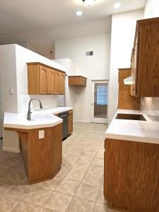 1778 E Oakmont Avenue, Fresno, Калифорния 93730, Соединенные Штаты