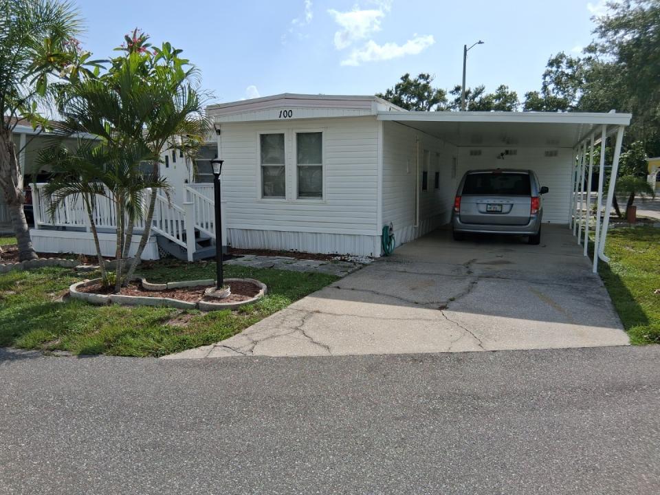 2525 Gulf City Rd # 100, Ruskin, Florida 33570, Stati Uniti