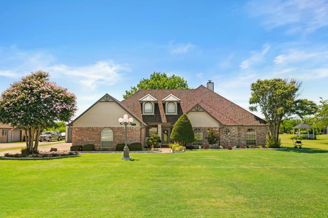 2811 Gilmer St, Caddo Mills, Texas 75135, USA