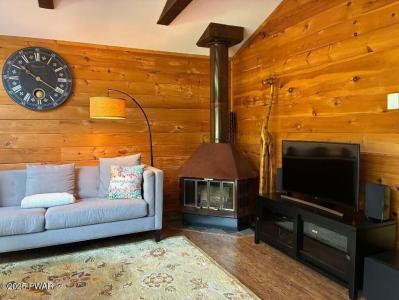 116 Maple Ridge Road, Milford, Pennsylvania 18337, USA