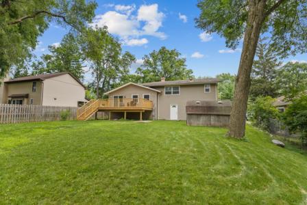 3217 Midway Dr, Island Lake, Illinois 60042, Estados Unidos