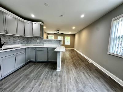 319 Four Winds Way, Carpentersville, Illinois 60110, Estados Unidos