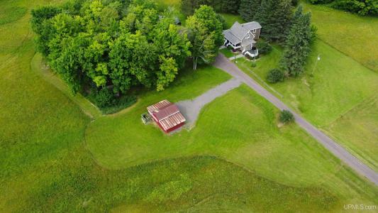 37485 Pike River, Chassell, Michigan 49916