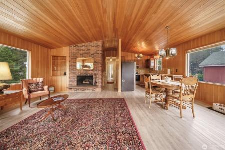 912 36th Lane, Seaview, Waszyngton 98644, USA