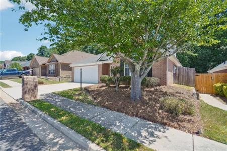2733 Newtons Crest Circle, Snellville, Georgia 30078