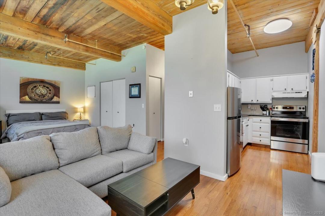 222 Williams Street E., APT 110, Glastonbury, Connecticut 06033, États-Unis