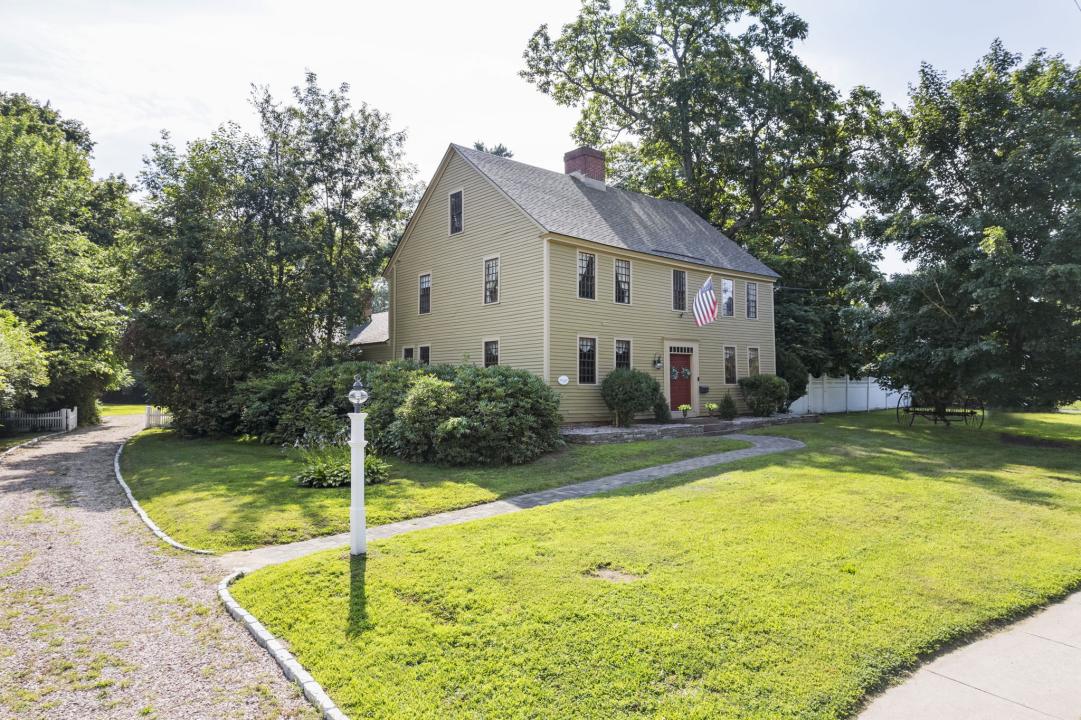 1696 Main Street, Glastonbury, Connecticut 06033, Stati Uniti