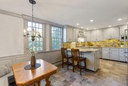 1696 Main Street, Glastonbury, Connecticut 06033, Stati Uniti