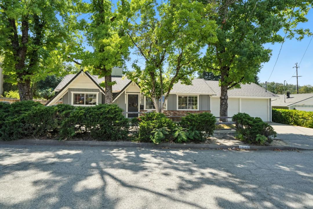 1610 Pleasant Street, Redding, California 96001, HOA KỲ