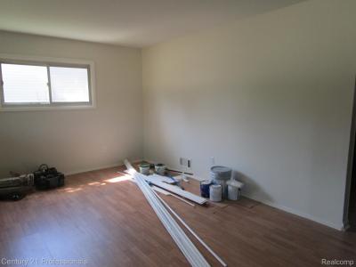 30430 John Hauk Street, GardenCity, Michigan 48135, USA