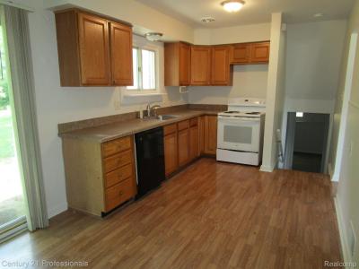30430 John Hauk Street, GardenCity, Michigan 48135