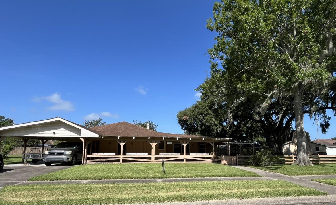 4016 HUGO Drive, Marrero, Louisiana 70072