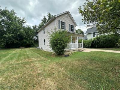 933 W 37th Street, Ashtabula, Ohio 44004, États-Unis