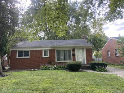 11791 Columbia, Redford, Michigan 48239, USA