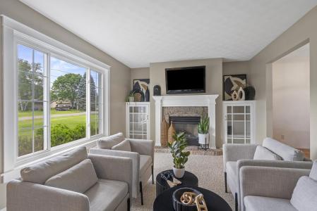 3016 Sheldon Drive, Oshkosh, Wisconsin 54904-7767, États-Unis