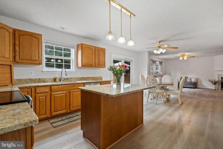 100 Morris Drive B, La Plata, Maryland 20646, Stati Uniti