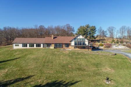 1496 Orchard Ln, Boyertown, Pennsylvania 19512, USA
