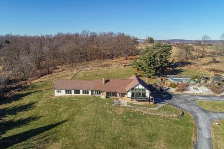 1496 Orchard Ln, Boyertown, Pennsylvania 19512