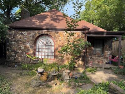 618 N Wilson, Fayetteville, Arkansas 72701, USA